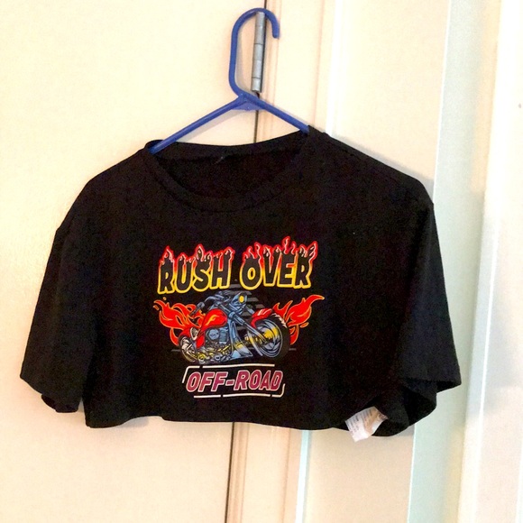 Crop top - Picture 2 of 3